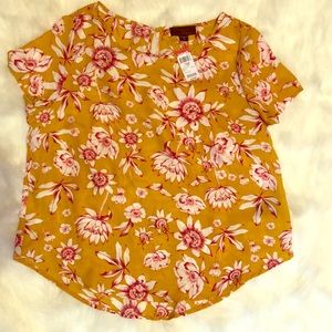 BNWT Attention Floral top